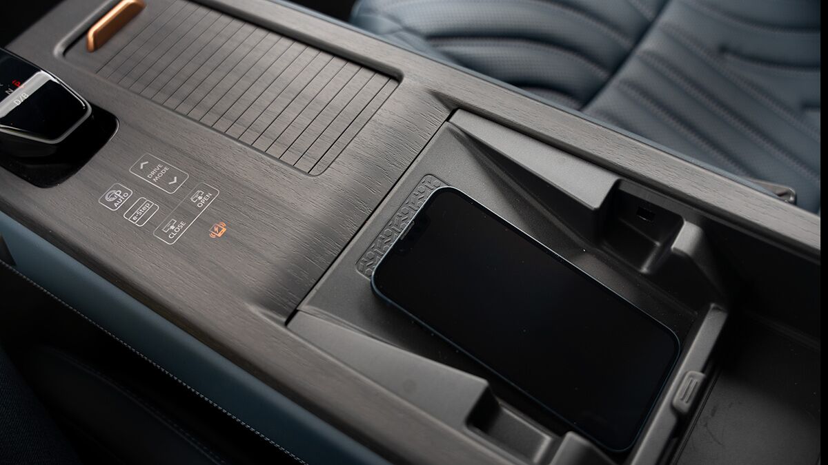 2025-nissan-ariya-interior-detail-shot