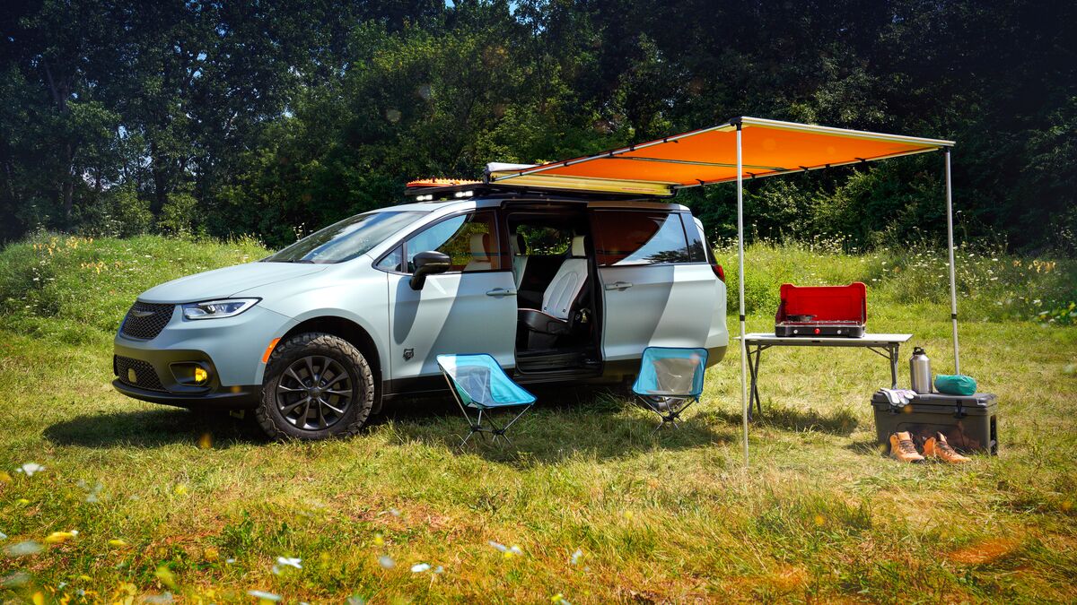 The Chrysler Pacifica Grizzly Peak Concept seen with its awning unfurled