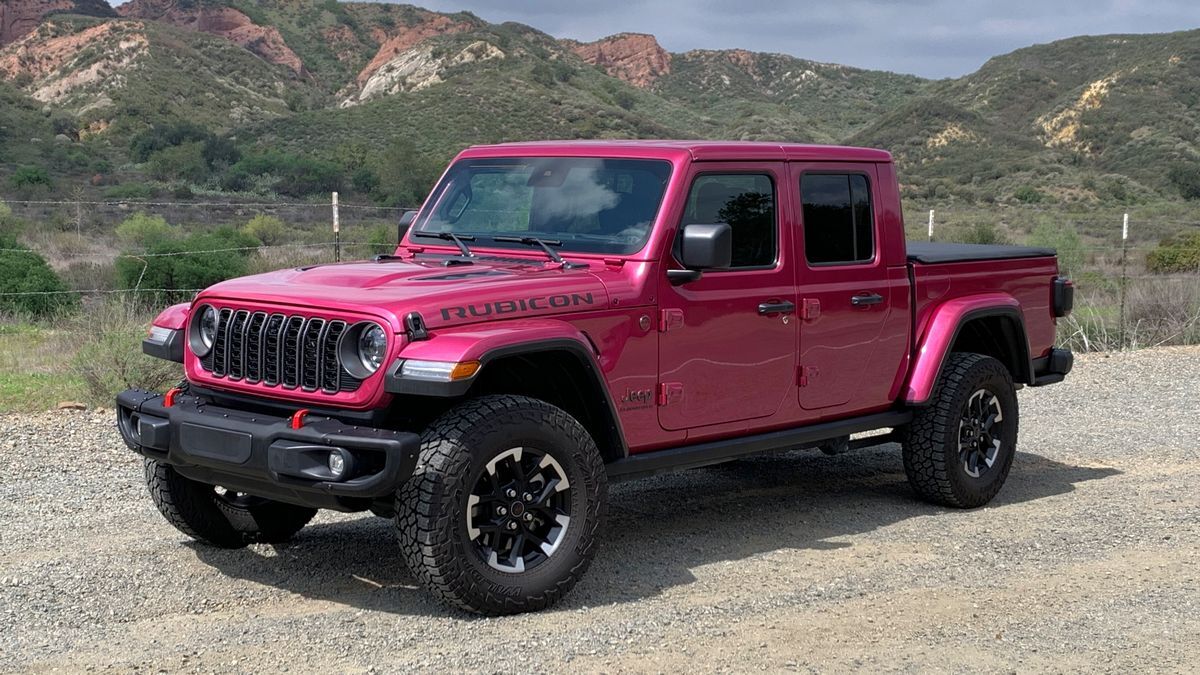 https://kbb.com/asset/30b6e31c-880b-4649-886e-6473b5c71a89/OG/2025-jeep-gladiator-rubicon-front-left-3qtr-2.jpg