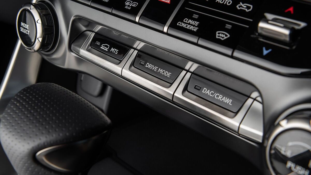2025-lexus-lx-interior
