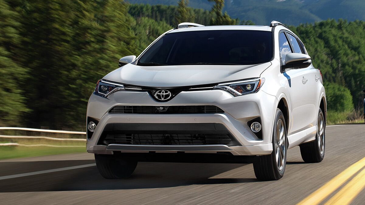 2018-toyota-rav-4-hybrid-3qtr