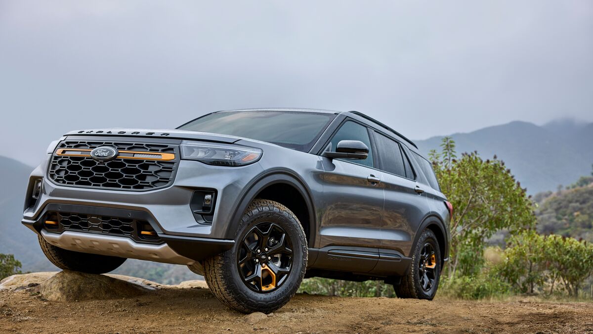 https://kbb.com/asset/767adc01-4f33-4e15-b079-8a79ee79e427/OG/2026-ford-explorer-tremor-left-3qtr.jpg
