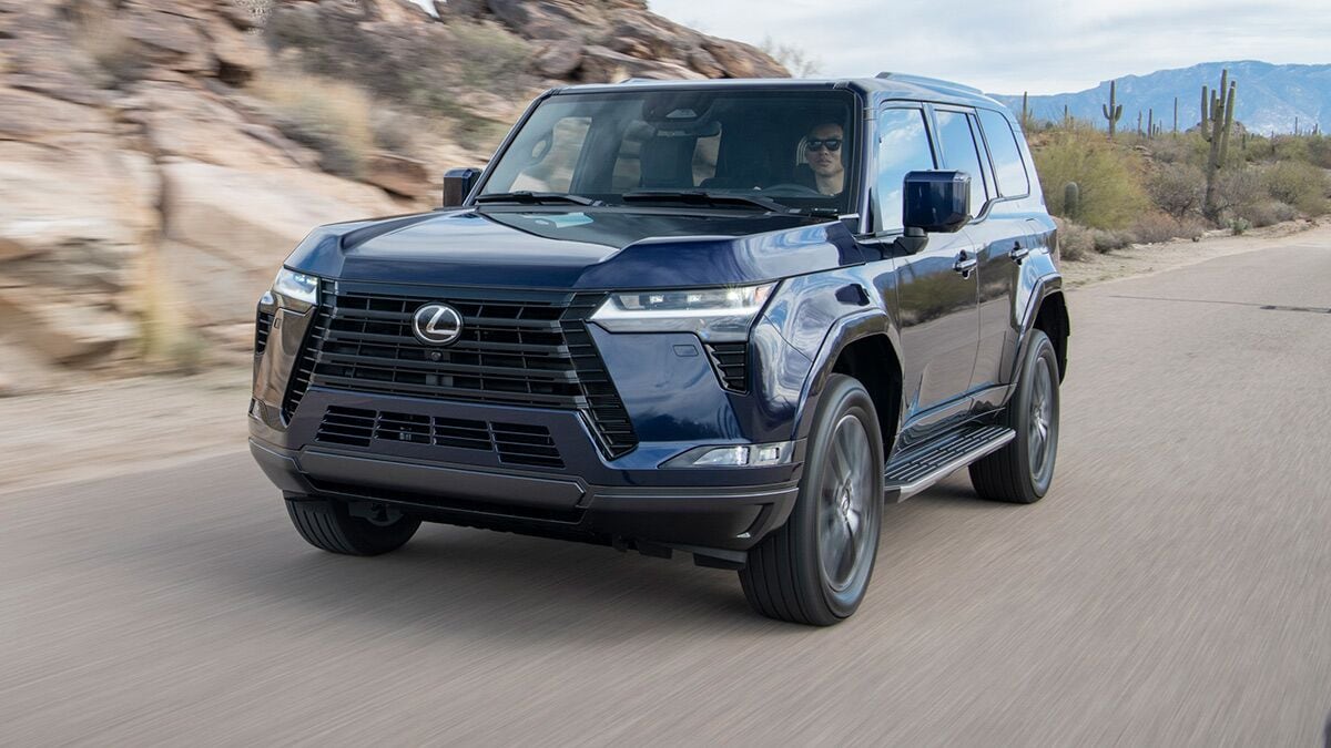 2025-lexus-gx-3qtr