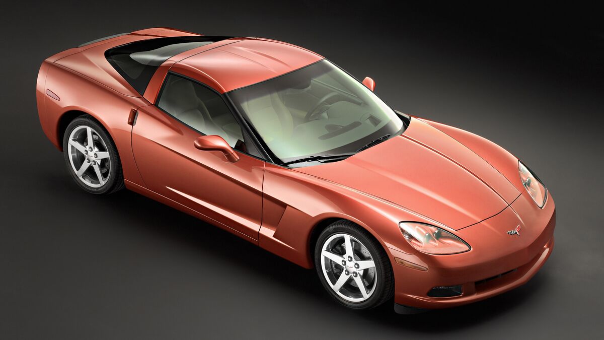 2005-chevrolet-corvette-3qtr
