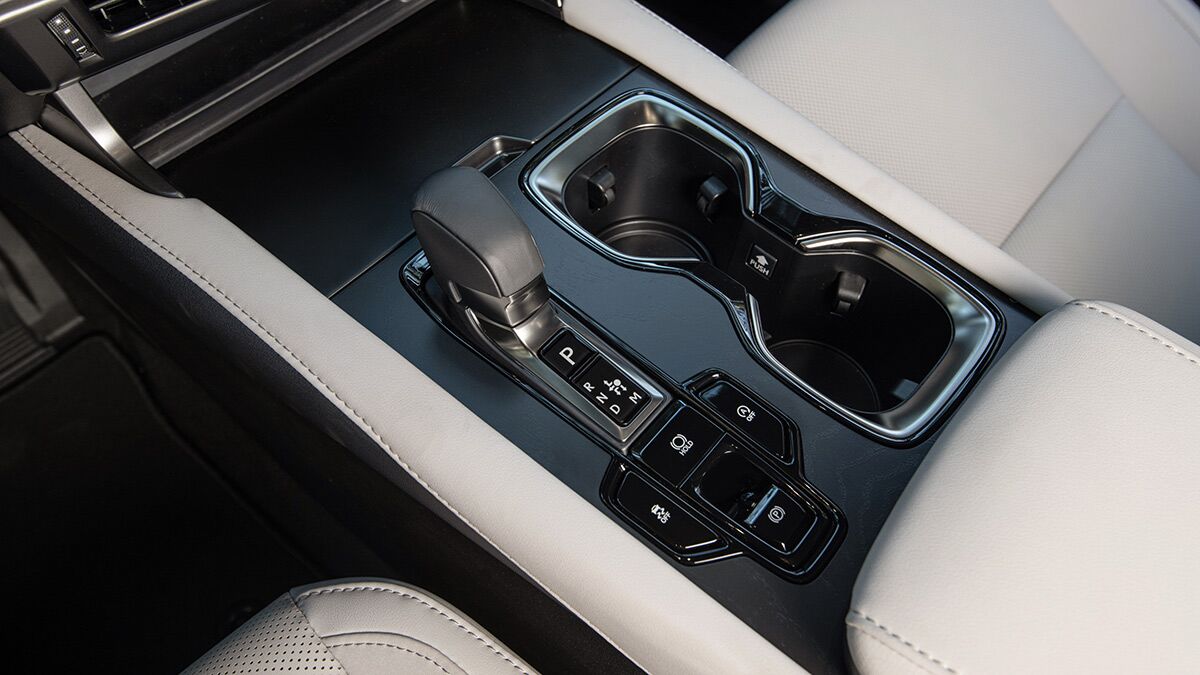 2025-lexus-rx-interior-1