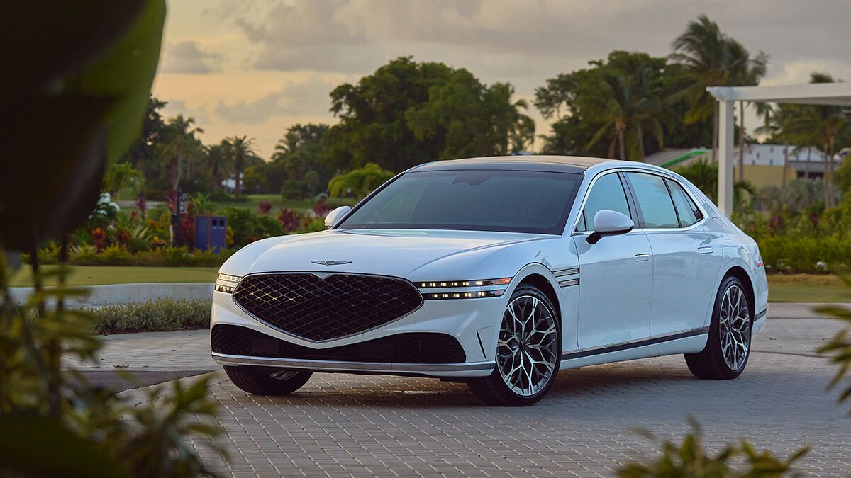 2025 Genesis G90 in white.
