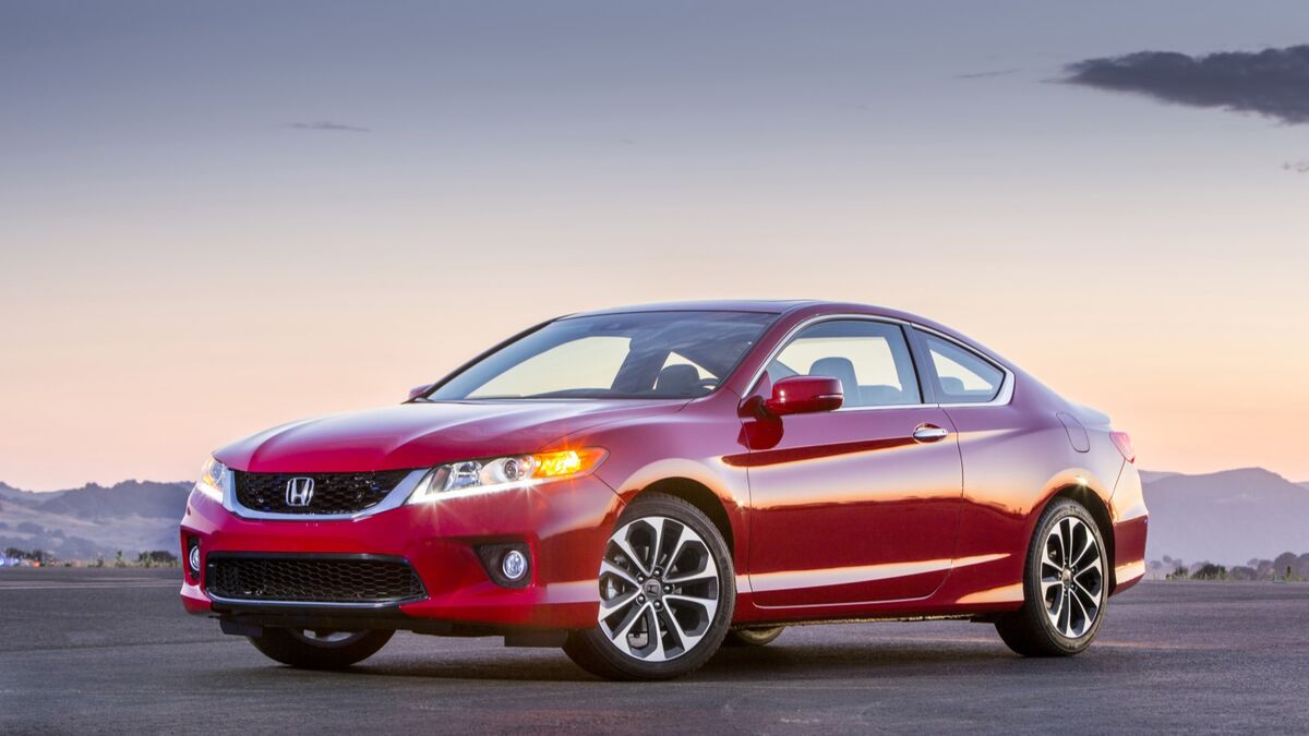 2013-Honda-Accord-front-three-quarte.jpg