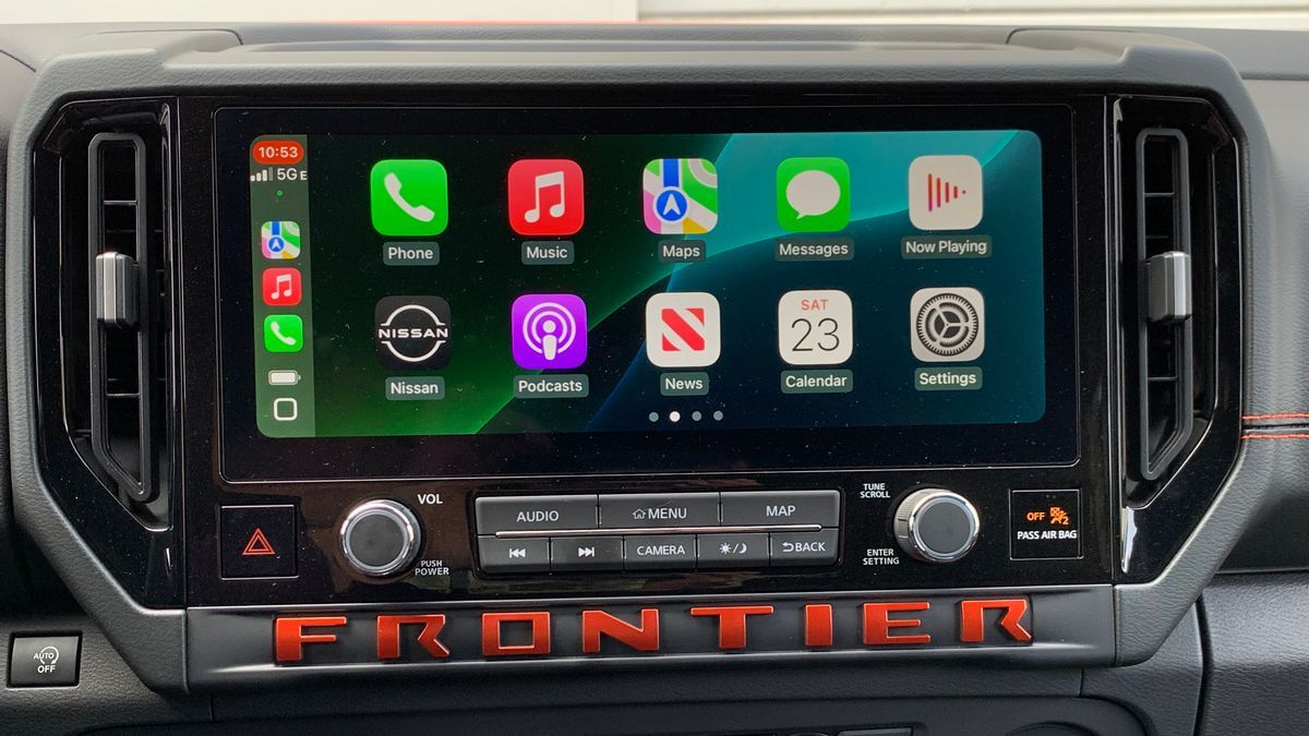 2025-nissan-frontier-pro-4x-apple-carplay-screen.jpg