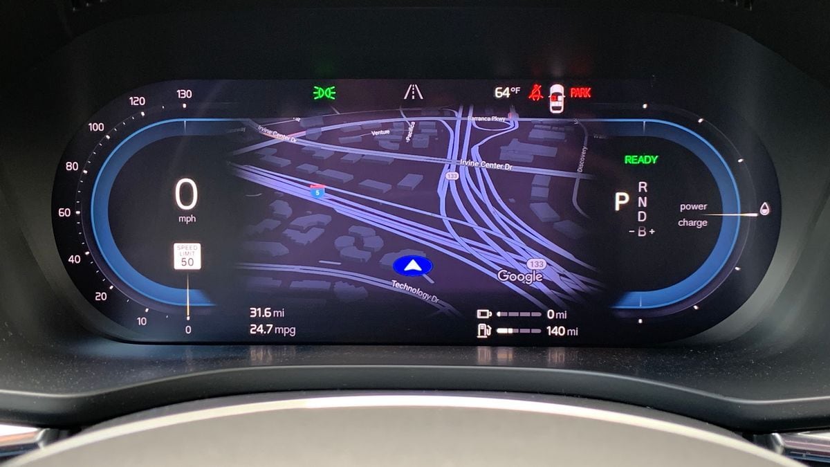 2025-volvo-xc60-t8-gauges.jpg
