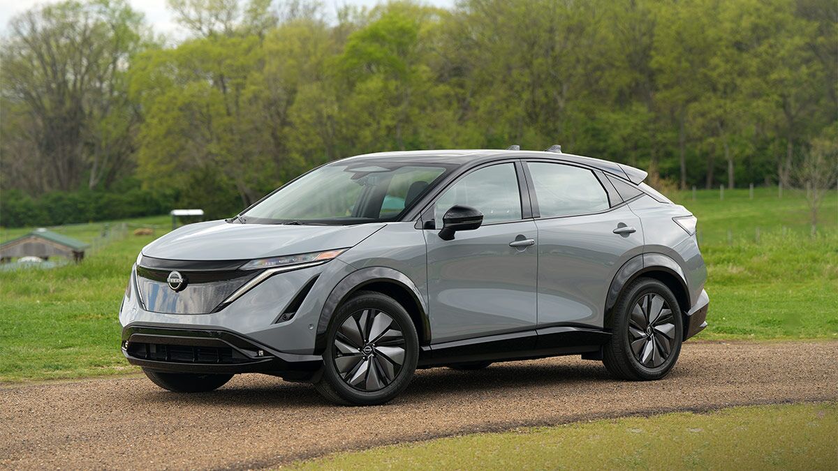 2024-nissan-ariya-3qtr-left_802801.jpg
