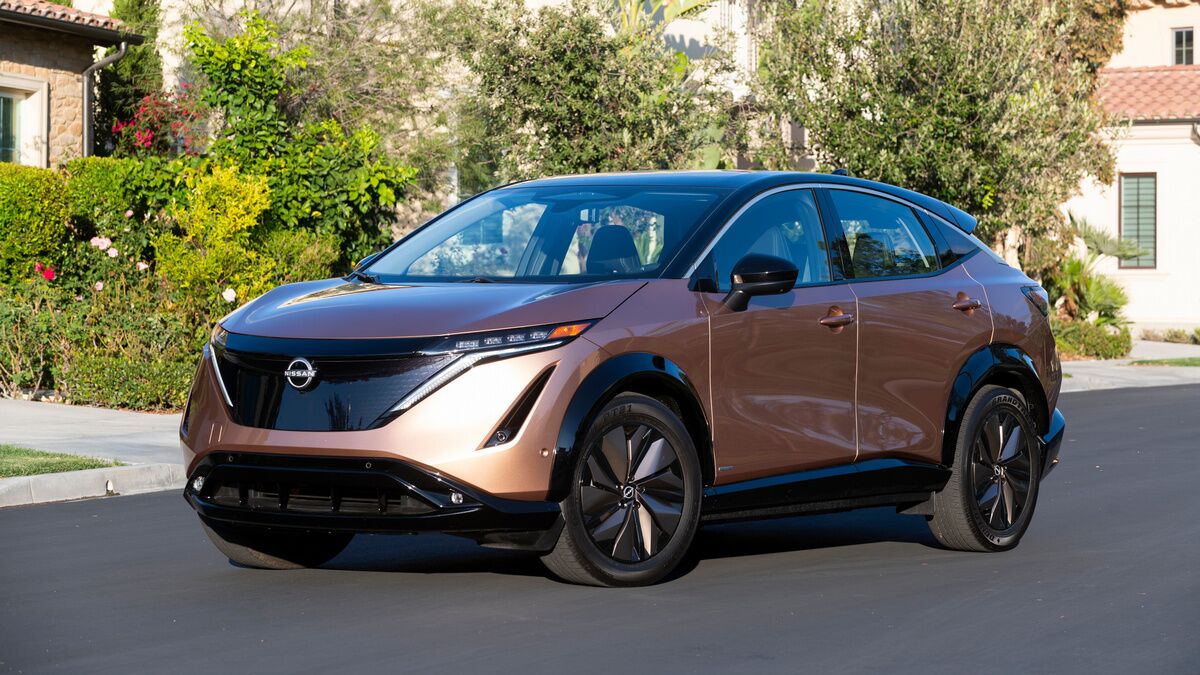 https://kbb.com/m/4f10c94a9b558461/OG-2023-nissan-ariya-front-left-3qtr-16x9-1-jpg.jpg