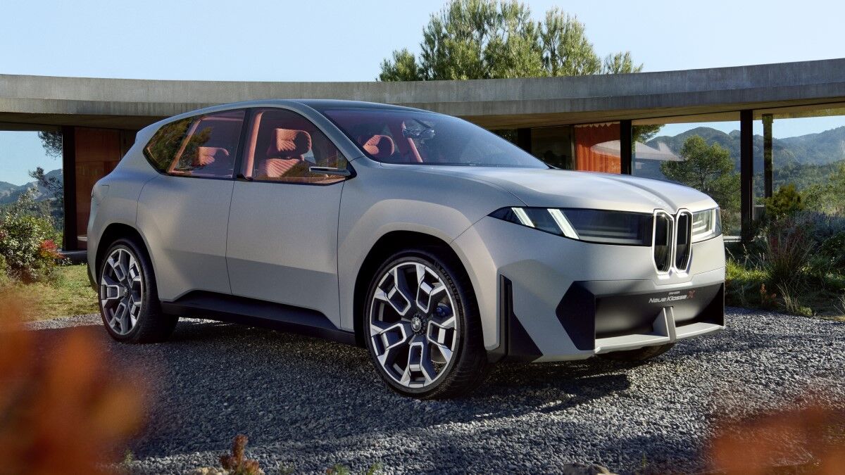 https://kbb.com/m/56a00c66ab9fbc2d/OG-BMW-vision-neue-klasse-x-concept-front-quarter-jpg.jpg