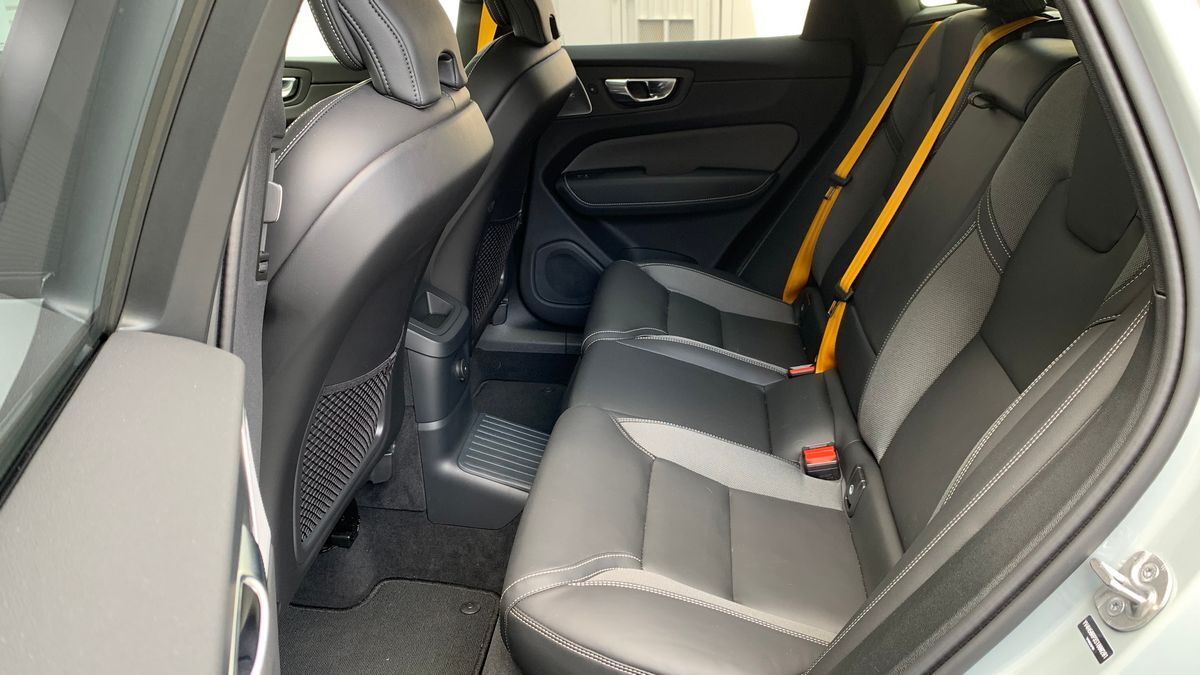 A Look Inside the 2025 Volvo XC60