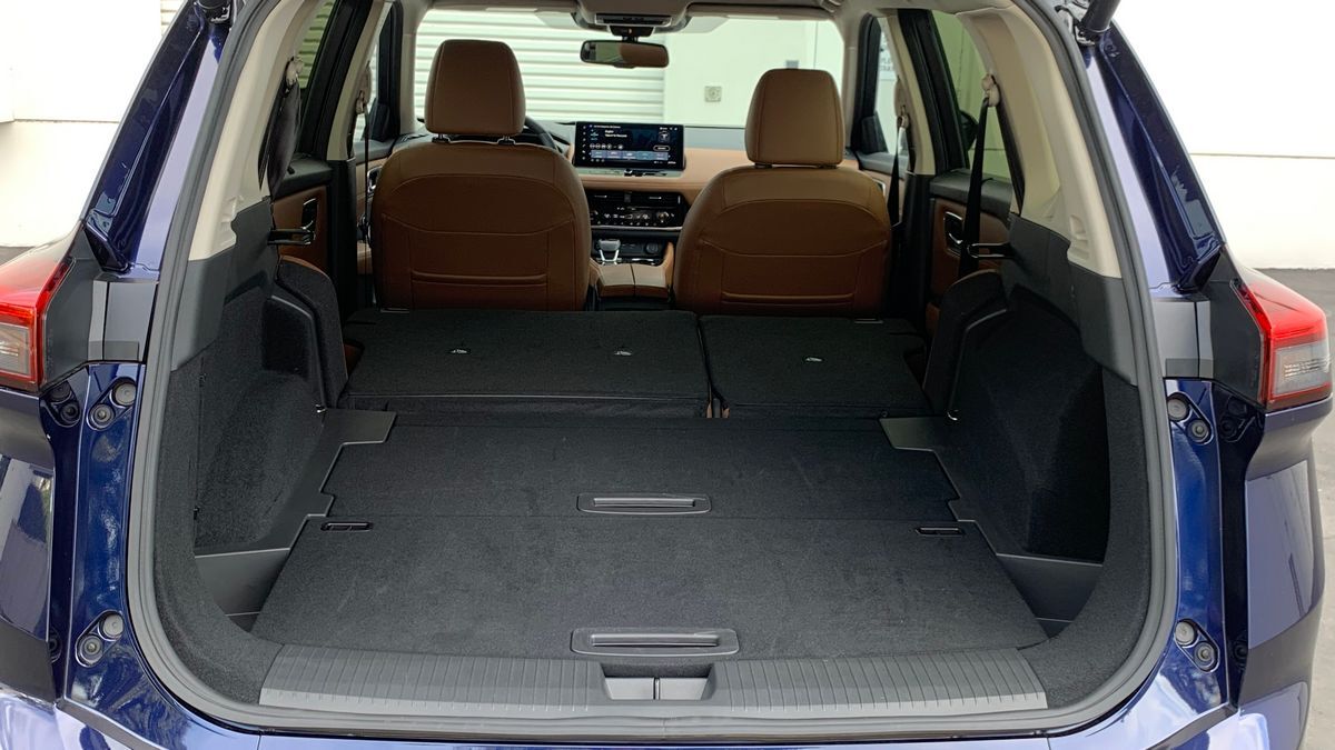 2025-nissan-rogue-platinum-rear-cargo-seats-folded.jpg