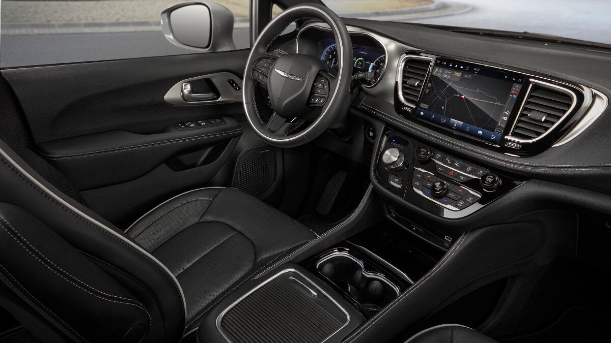 2022-chrysler-pacifica-interior.jpg
