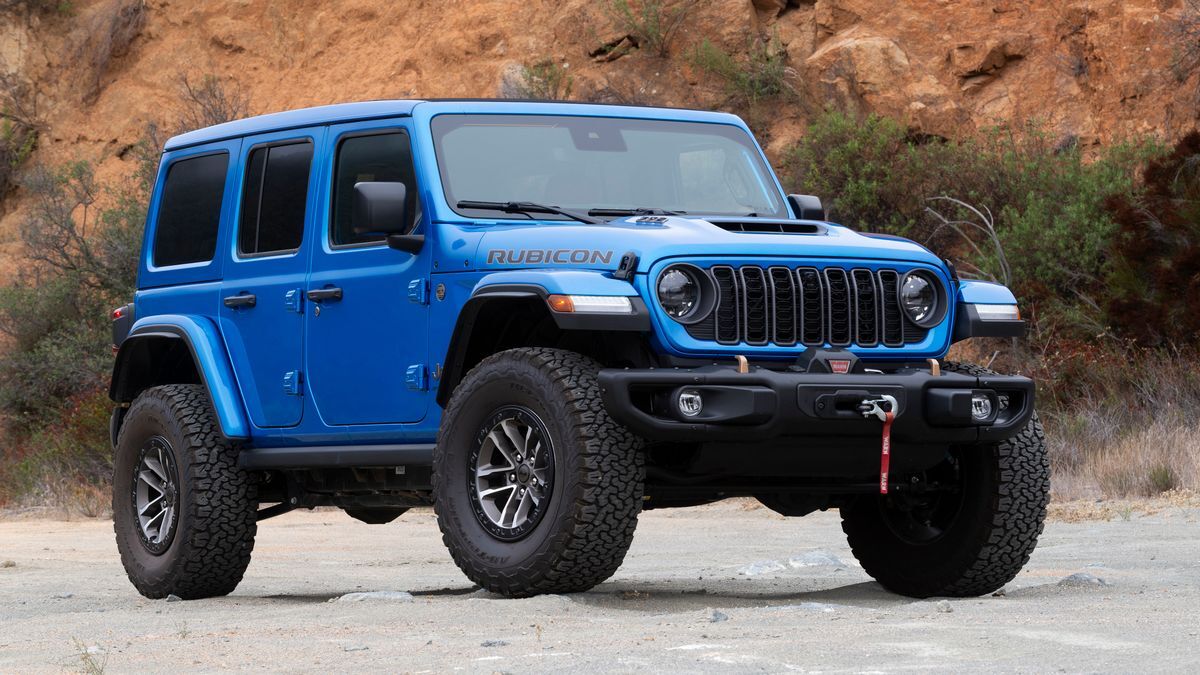 https://kbb.com/m/663c1494d1631a78/OG-2024-jeep-wrangler-392-rubicon-front-right-3qtr-2-jpg.jpg