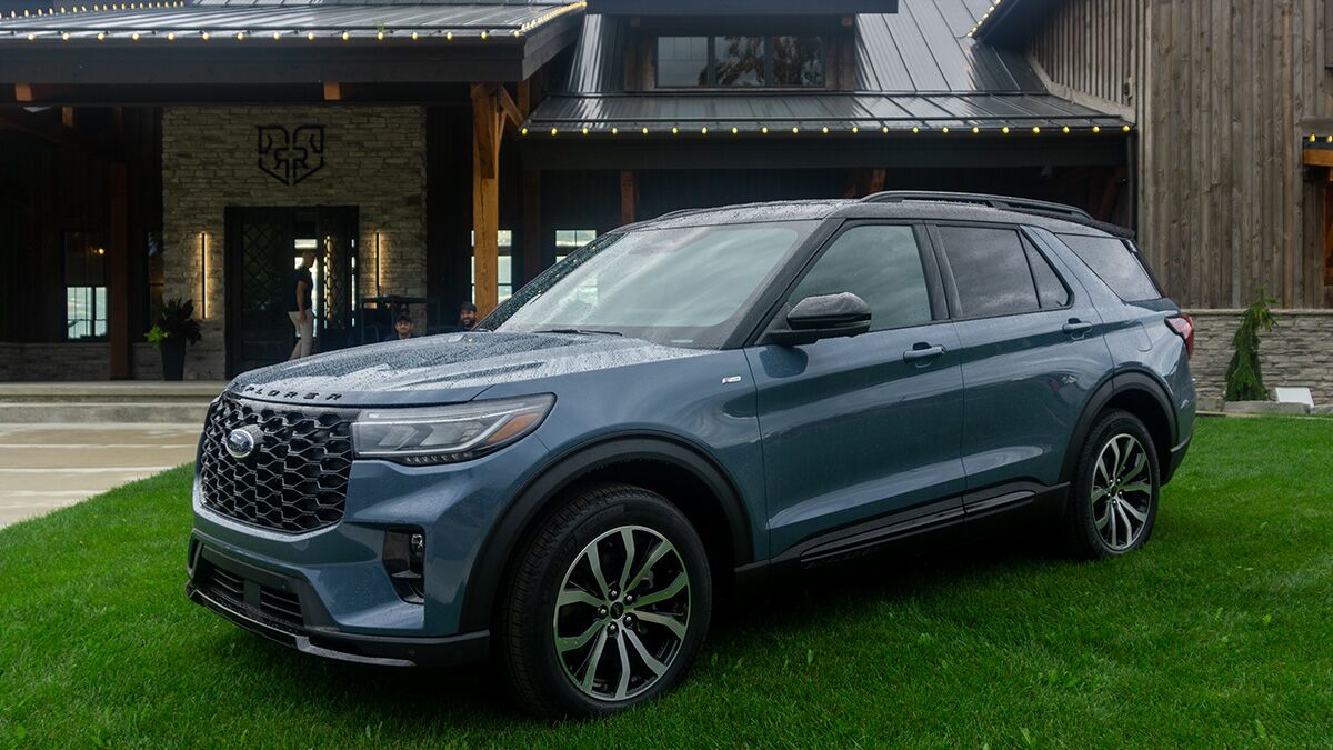 The 2025 Ford Explorer in blue seen from a front quarter angle
